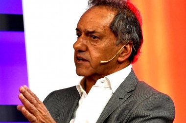 Scioli afirmó que hay intendentes peronistas que “quieren estar con las dos listas”