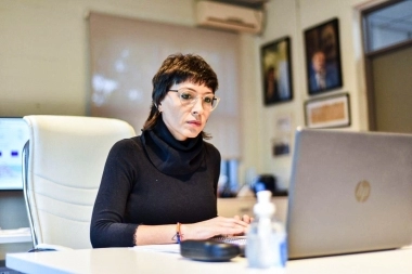 Mayra Mendoza lanzó un “Foro de Gobierno Abierto” para que vecinos evalúen su gestión