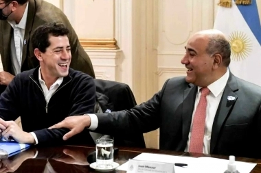 Intendentes fogonean la fórmula presidencial del kirchnerismo: “Wado-Manzur"