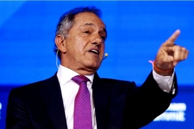 Scioli logró su objetivo y consiguió los avales que pidió para encarar su candidatura en las PASO