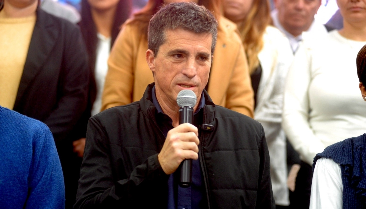 Allan inició su campaña y desafió a Garro: “Lo que no se hizo en 8 años, difícilmente se pueda hacer en 12”