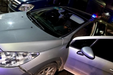 Disfrazado de policía recorría una "zona caliente" y pedía dinero para no "armar causas"