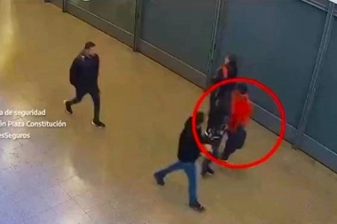 Una pareja fue detenida luego de hurtar mercadería en la estación de trenes