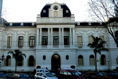 En Zarate decidieron regular la propaganda política y crearon un registro de apoderados