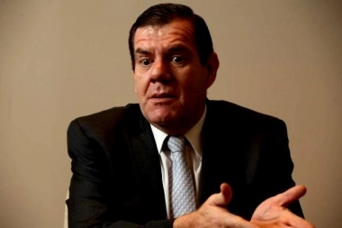 El intendente de Mar del Plata echó a dos empleados municipales por robar arena