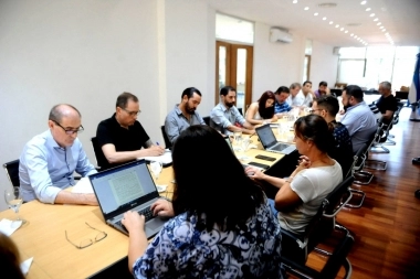 Paritaria tras otra: Kicillof le ofreció un aumento salarial del 45% a los médicos