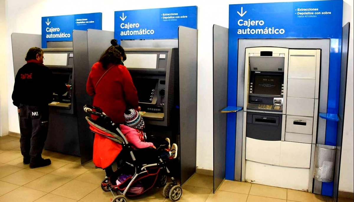 Tras la suba del salario mínimo, vital y móvil: cuál es el impacto sobre los planes sociales
