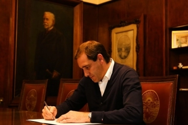 La Plata anunció un aumento salarial del 56% para empleados municipales