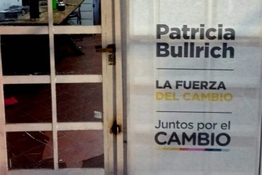 Denuncian que vandalizaron dos veces en una semana un local de Juan Pablo Allan