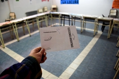 Libro de pases: los candidatos que cambiaron de partidos políticos para estas elecciones