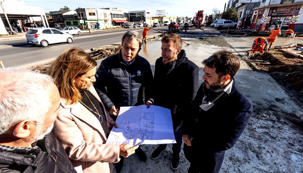 Cascallares, Otermin y Fabiani supervisaron una obra vial que recorre cinco municipios