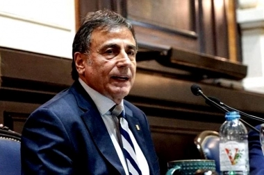 Eslaiman disparó contra la oposición y aseguró que "votar a Sergio Massa es ir para adelante”