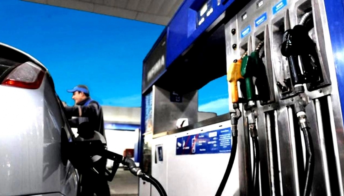 Las petroleras Shell, Axion y Puma aumentaron sus precios dos semanas antes de lo pactado