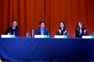 “La libertad no es gritar en los canales de televisión”, lanzó Kicillof contra Milei