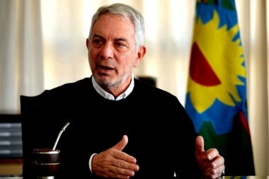 Los hinchas de Estudiantes evitan que Alak catapulte su retorno a la intendencia de La Plata