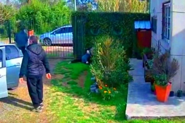 "Dame la bolsa verde", exigieron los "dateados" ladrones que asaltaron a familia de comerciantes