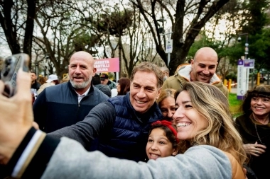 Con críticas a La Cámpora, Santilli desembarcó en Quilmes y apoyó la vuelta de Martiniano Molina