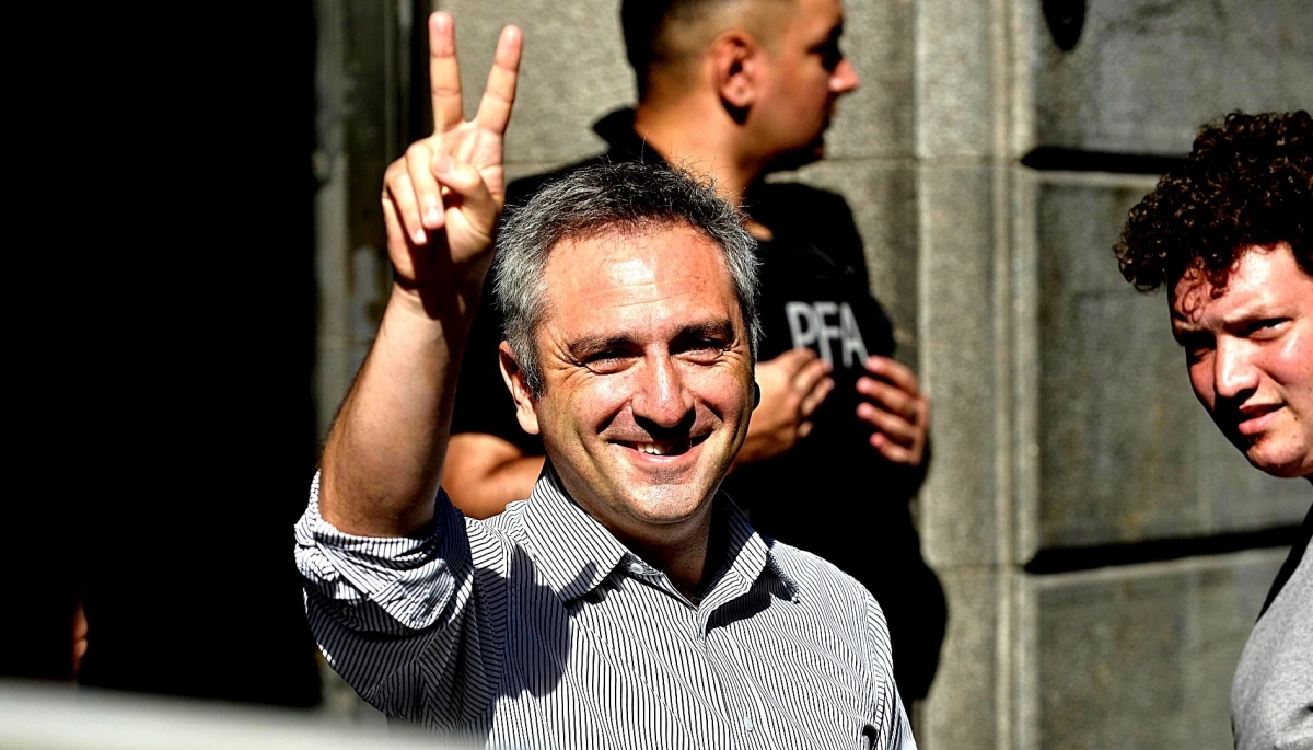 De cara a las PASO, Larroque aseguró que Massa es “un candidatazo”