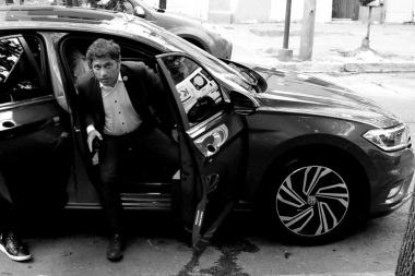 Kicillof no tendrá su bunker en la Provincia: esperará junto a los precandidatos nacionales en Chacarita