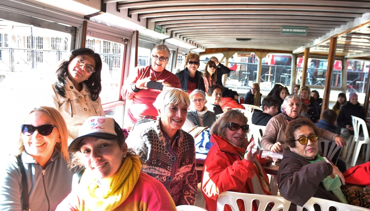 El Turismo de Tigre y la Secretaría de Mujeres llevaron a 90 vecinas a un recorrido por El Delta
