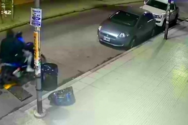 El terror del Conurbano bonaerense: en manada o en pareja, así atacan los violentos motochorros