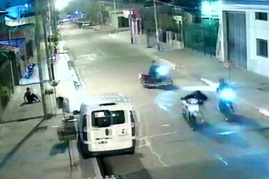 Golpizas de motochorros: a un joven lo siguieron y le robaron la moto, a otro lo esperaron en la puerta de la casa