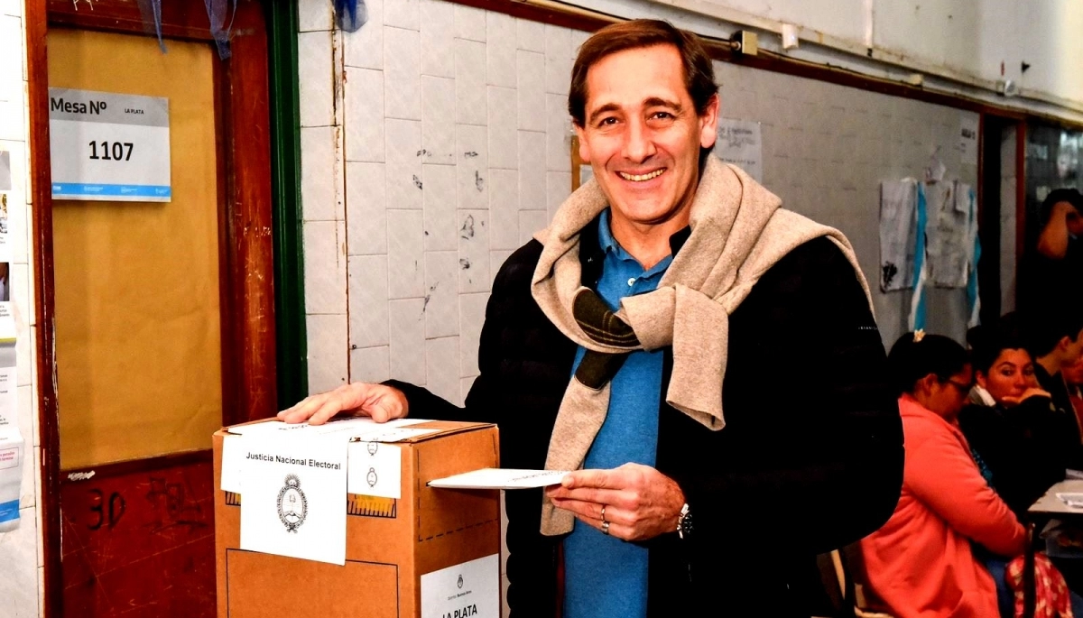 Garro votó en La Plata: “Hay dos cosas sagradas en la vida, la familia y votar con libertad