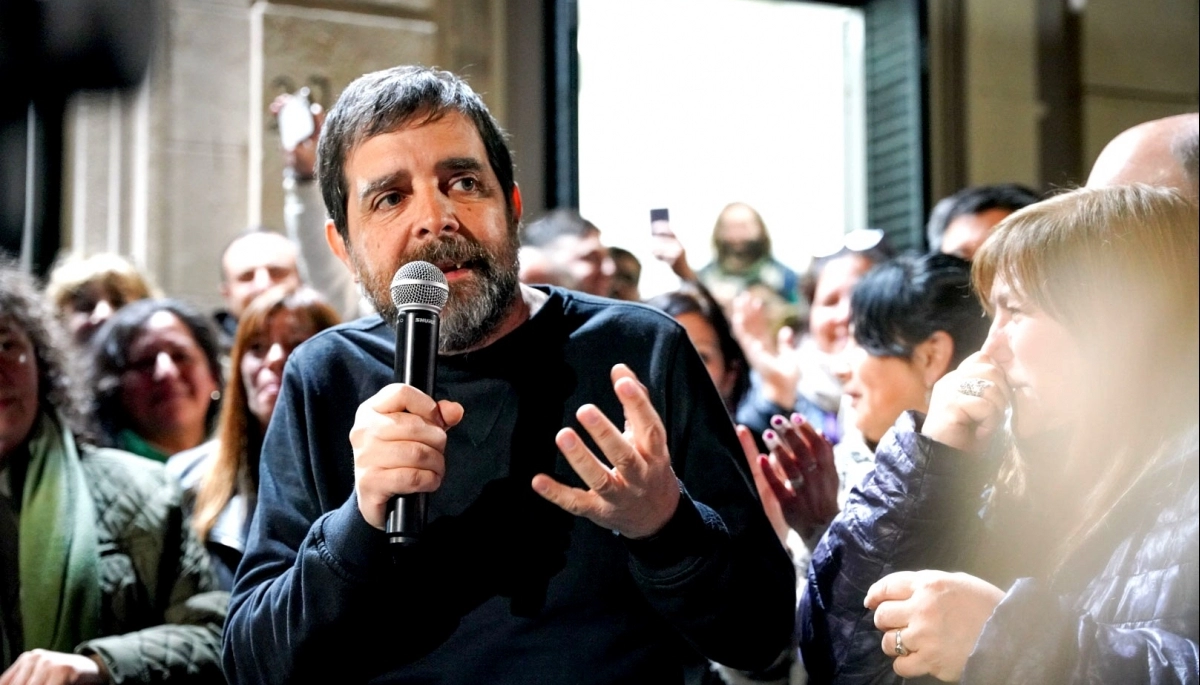 Moreira resistió la ola de distritos amarillos y triunfó ampliamente en San Martín
