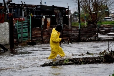 Temporal en La Plata: el nivel de alerta bajó a amarillo y continúan los operativos de asistencia