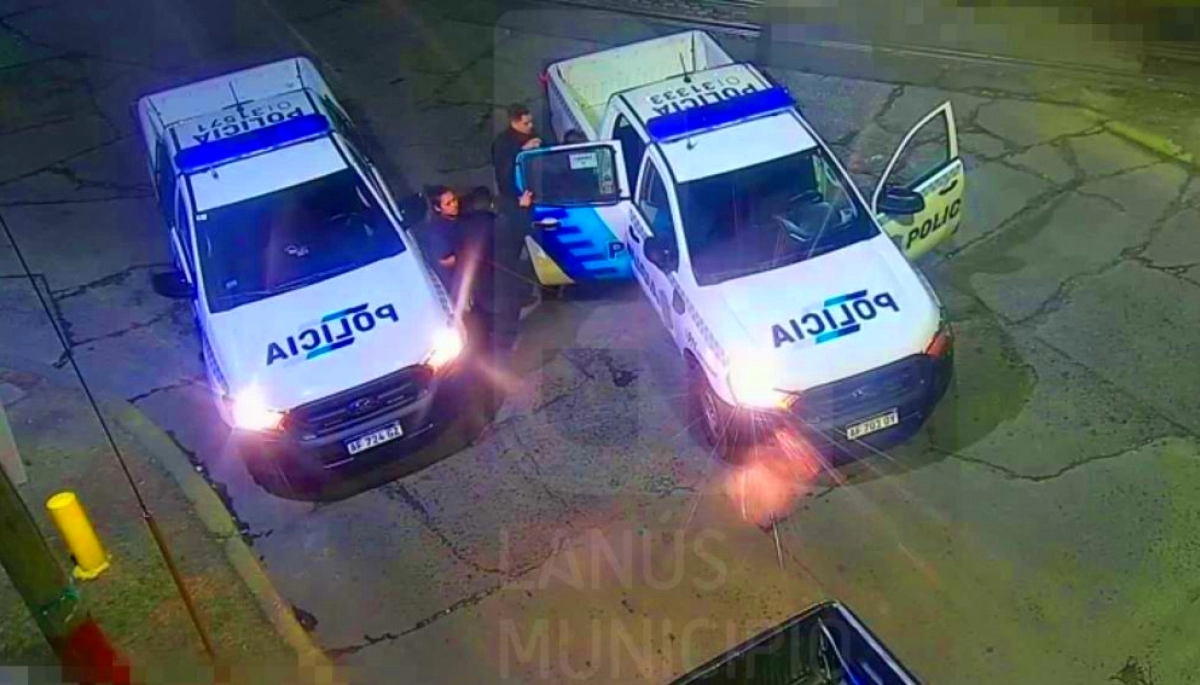 Vecina comprometida salvó a una chica que era golpeada por su pareja