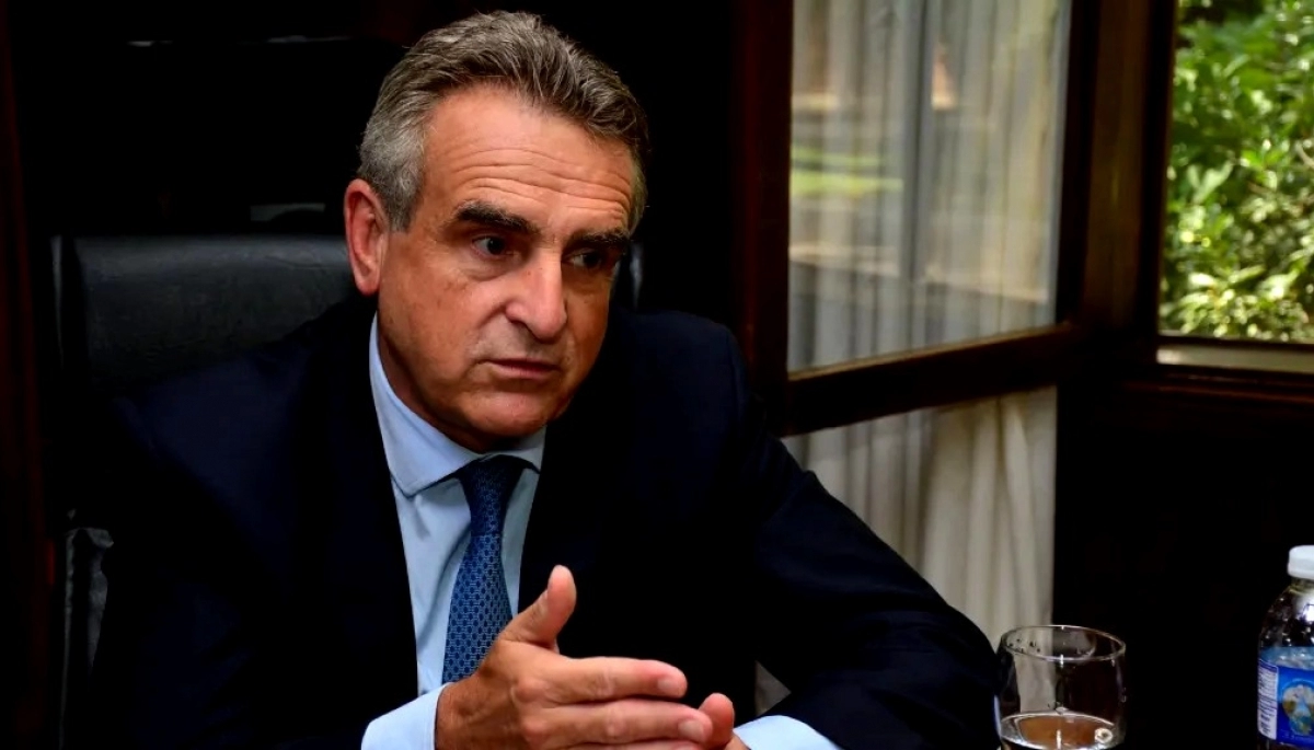 Rossi criticó el plan de Milei: dijo que es “un peligro” y lo comparó con el expresidente Fujimori
