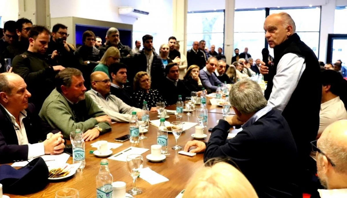 Cumbre de la UCR bonaerense para reimpulsar las candidaturas de Bullrich y Grindetti