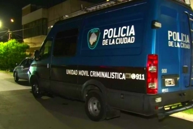 Temible persecución: detuvieron a cuatro delincuentes armados que fugaban en un auto robado
