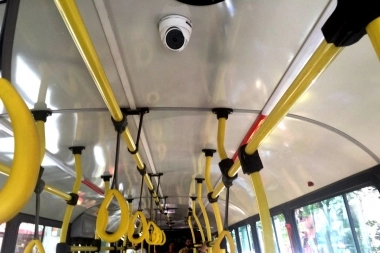 Provincia oficializó la implementación de cámaras y alarmas de seguridad en colectivos