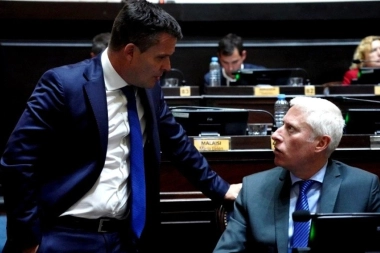 Endeudamiento y sesión caída en la Legislatura: la oposición apunta a Kicillof y el oficialismo responde