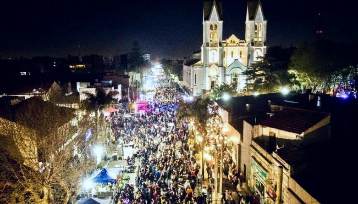 Con dos fines de semana a puro show, se viene el 63º aniversario y los Fogones de Bernal