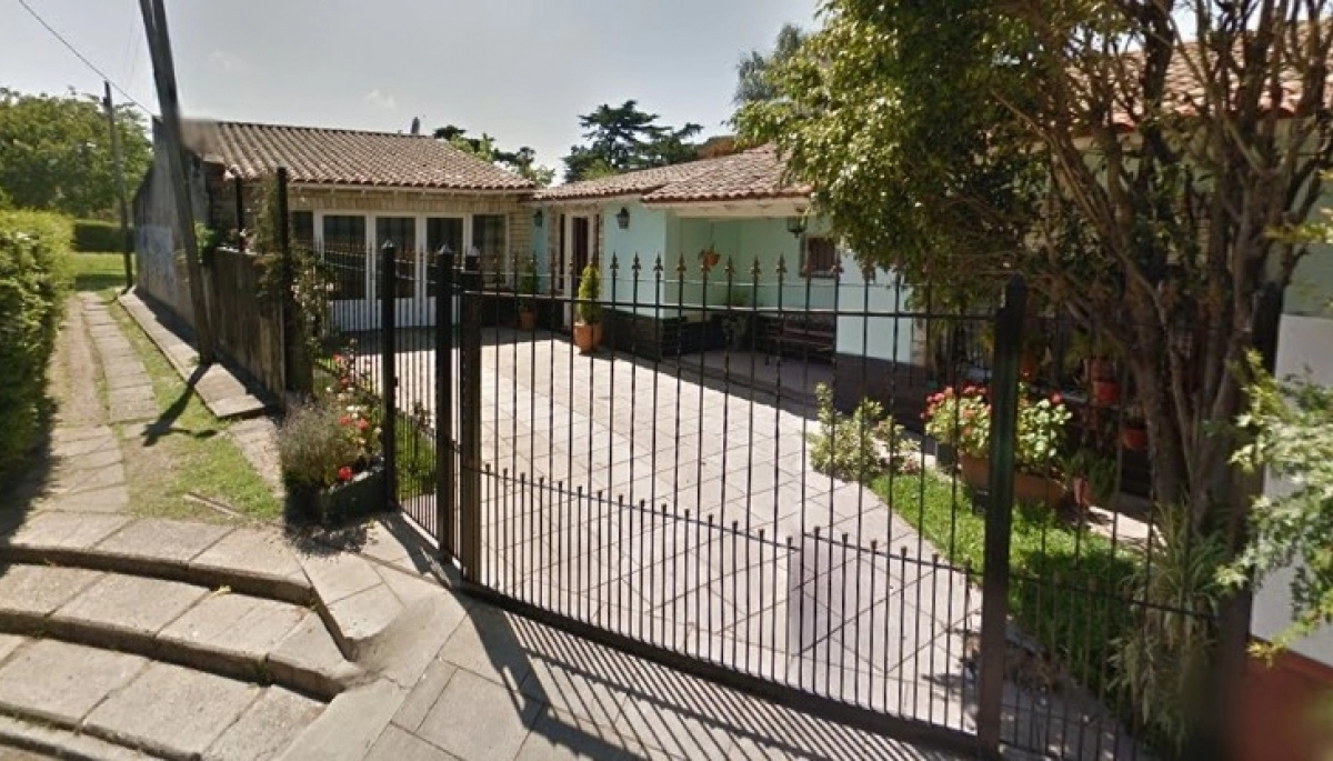 Una pareja que regresaba de la escuela fue asaltada y golpeada por dos jóvenes delincuentes