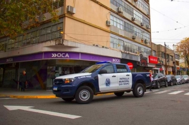 Con la diestra sostenía la Biblia y divulgaba "la palabra", con la siniestra usaba inhibidor y robaba autos