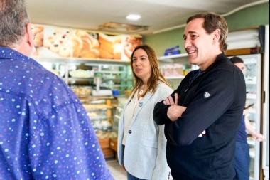 Junto a Vidal, Garro recorrió la ciudad de La Plata y afina su campaña por la reelección