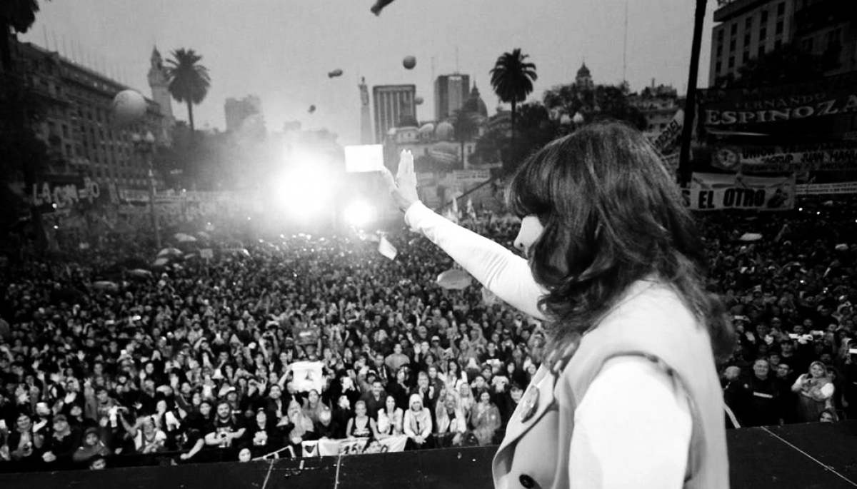 Para sacarle votos a Milei, el oficialismo pide que Cristina se meta en la campaña de la Provincia
