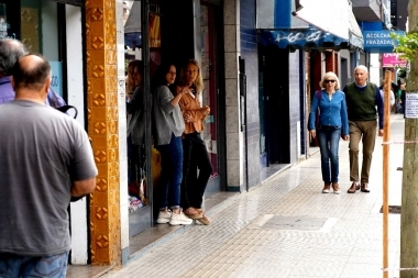 Vicente López: Soledad Martínez anunció la renovación del Centro Comercial Villa Martelli