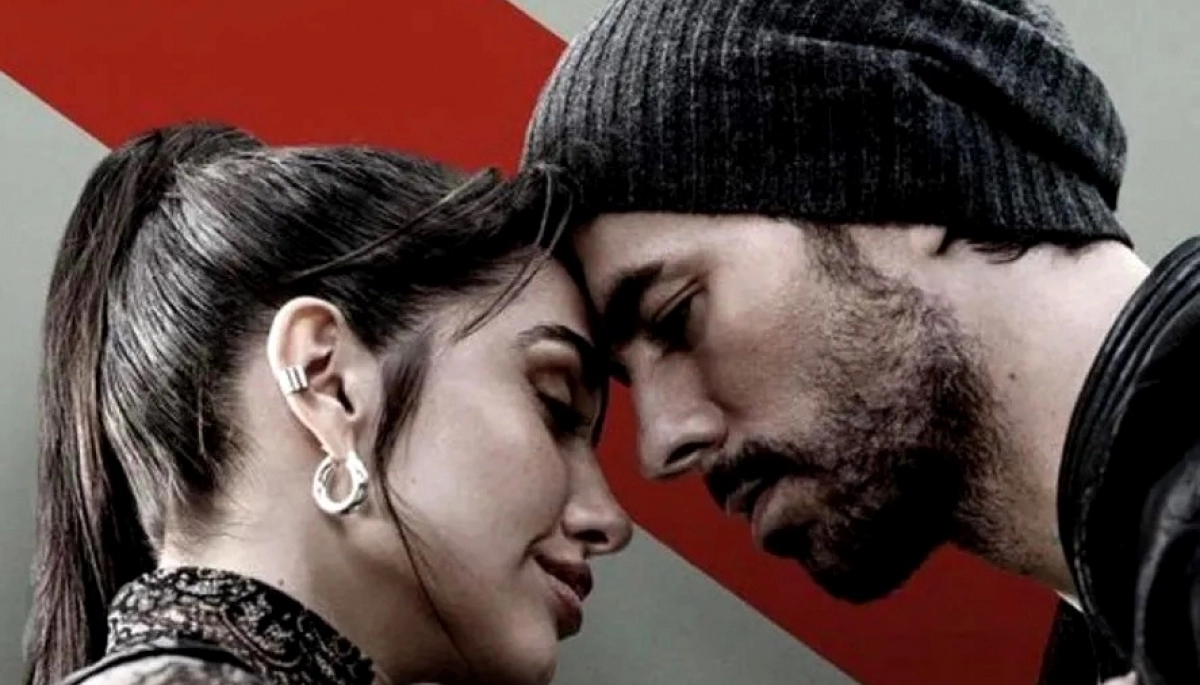 Colaboración internacional: María Becerra confirmó feat junto a Enrique Iglesias