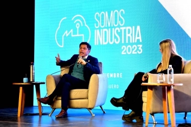 Frente a industriales, Kicillof aseguró que su gestión busca “transformar la matriz productiva”