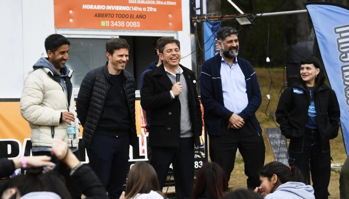 Kicillof visitó a su candidato en Pinamar: “Hay Estado presente en municipios oficialistas u opositores”