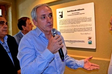 El intendente de Chascomús quiso concentrar la unidad, pero no obtuvo apoyo de su rival en las PASO