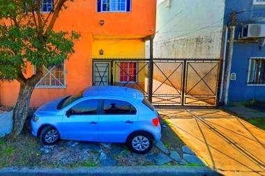 Cuatro motochorros asaltaron al empleado de un frigorífico y se llevaron 15 millones