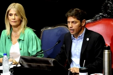 Kicillof anunció que está dispuesto a discutir la unicameralidad en la Legislatura