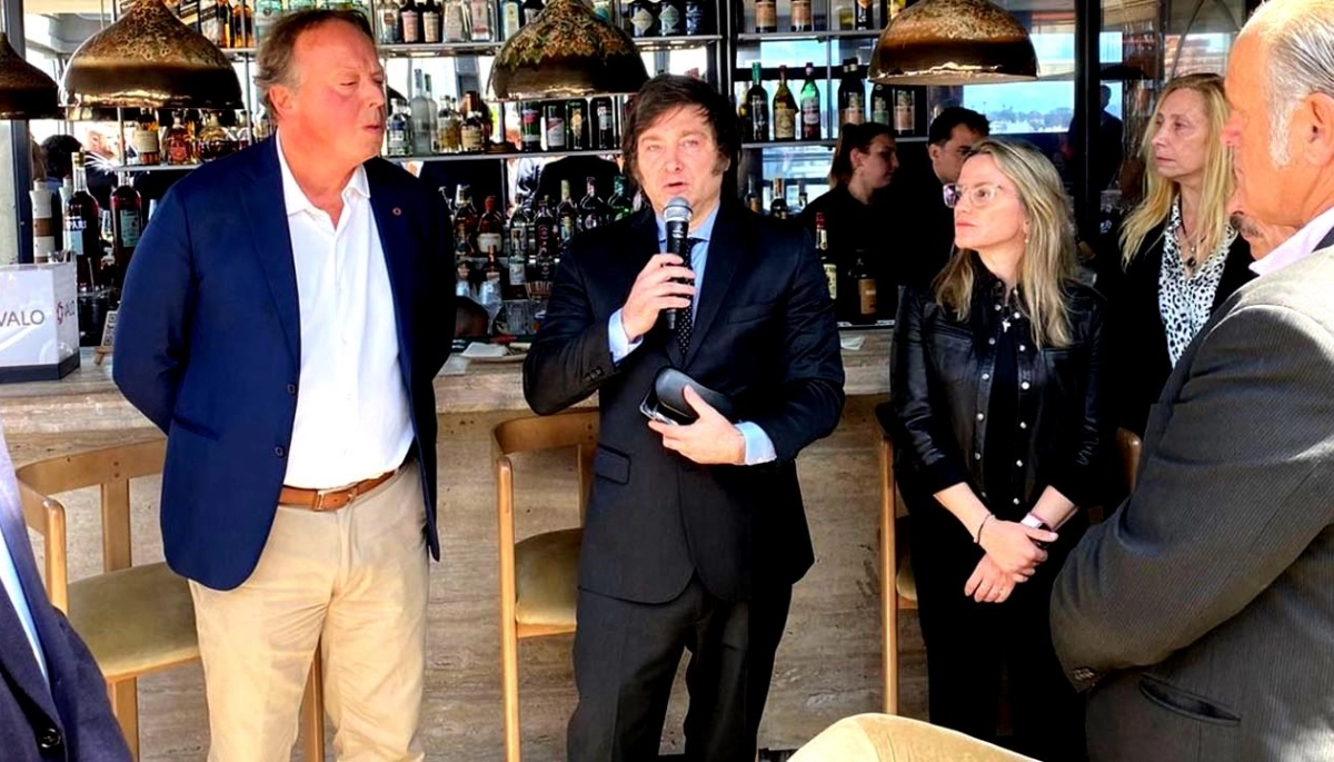 Milei en Mar del Plata: “sacarle el juguete” a los políticos, programa a 35 años y dolarización