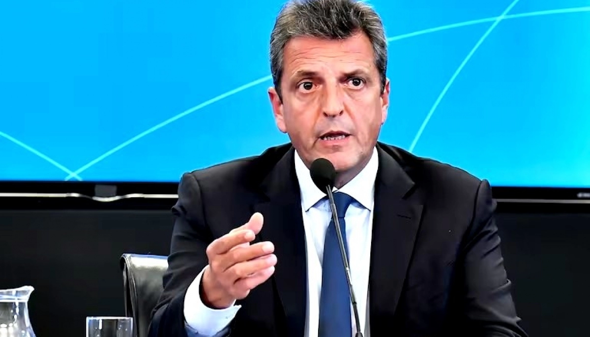 Massa anunció la devolución del IVA para trabajadores informales