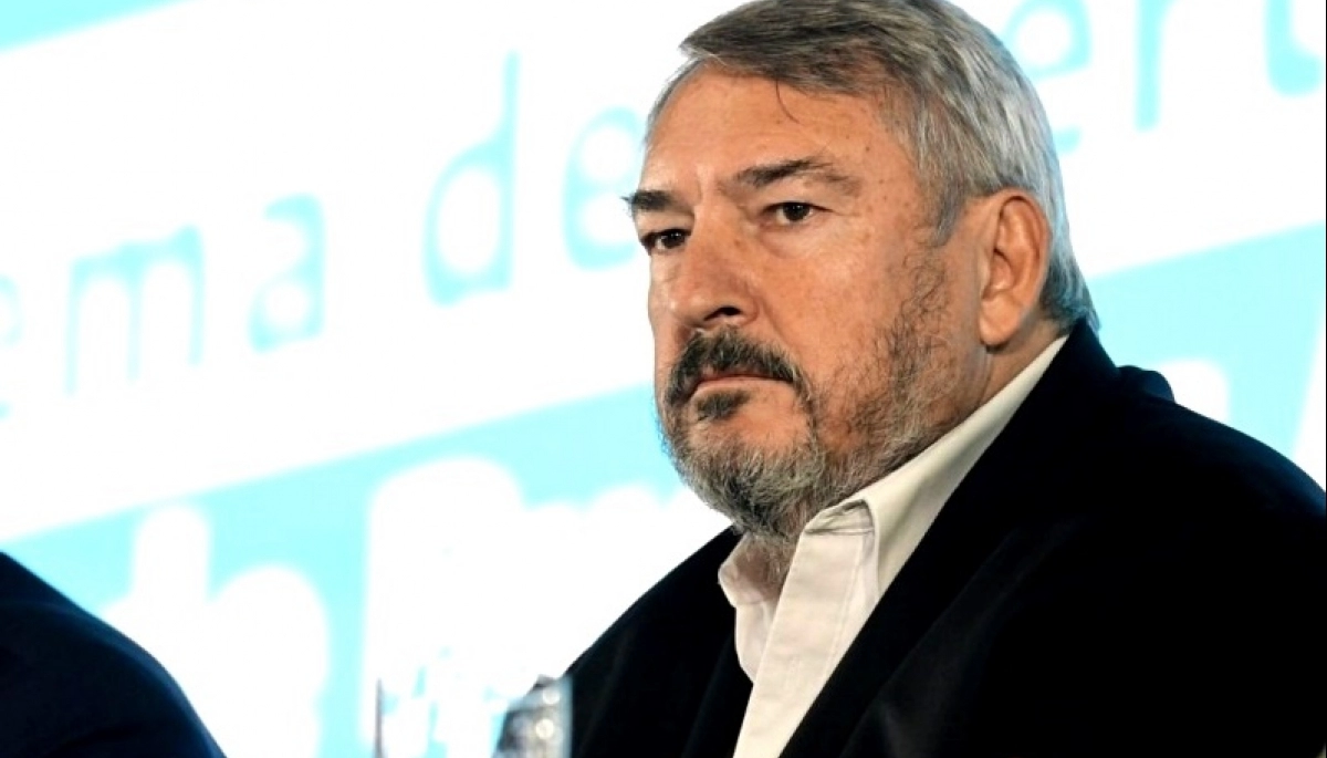 Ministro bonaerense arremetió contra Javier Milei y lo tildó de “chamuyero”